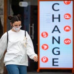 Argentina extiende las restricciones y agrega un cupo de viajeros por la covid-19