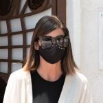Alba Santana sale del cementerio de La Almudena, a 24 de junio de 2021, en Madrid (España).CREMATORIO;FAMILIA;DESPEDIDAÓscar Ortiz / Europa Press24/06/2021
