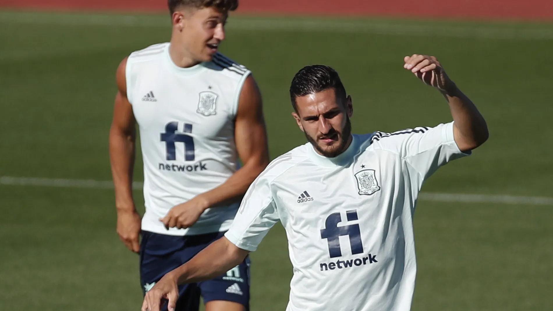 Koke, en un entrenamiento de la selección con Marcos Llorente
