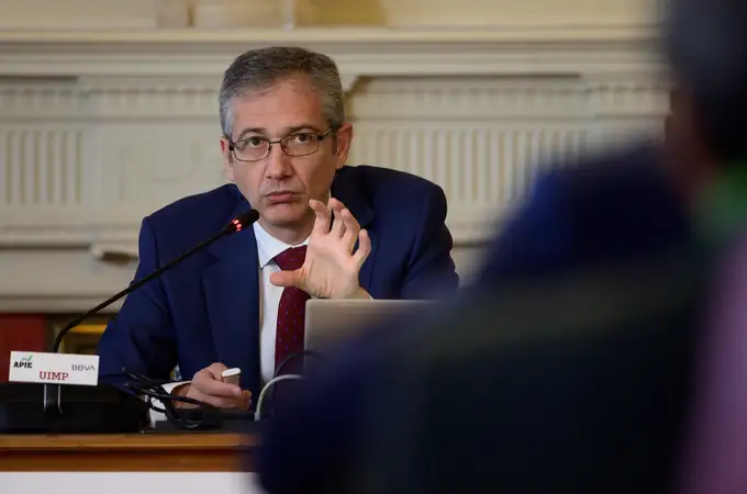 El Banco de España avisa de que la recuperación no se consolidará si no se aprovecha ahora los PIB vigorosos para reformas estructurales El Banco de España avisa de que la recuperación no se consolidará si no se aprovecha ahora los PIB vigorosos para reformas estructurales