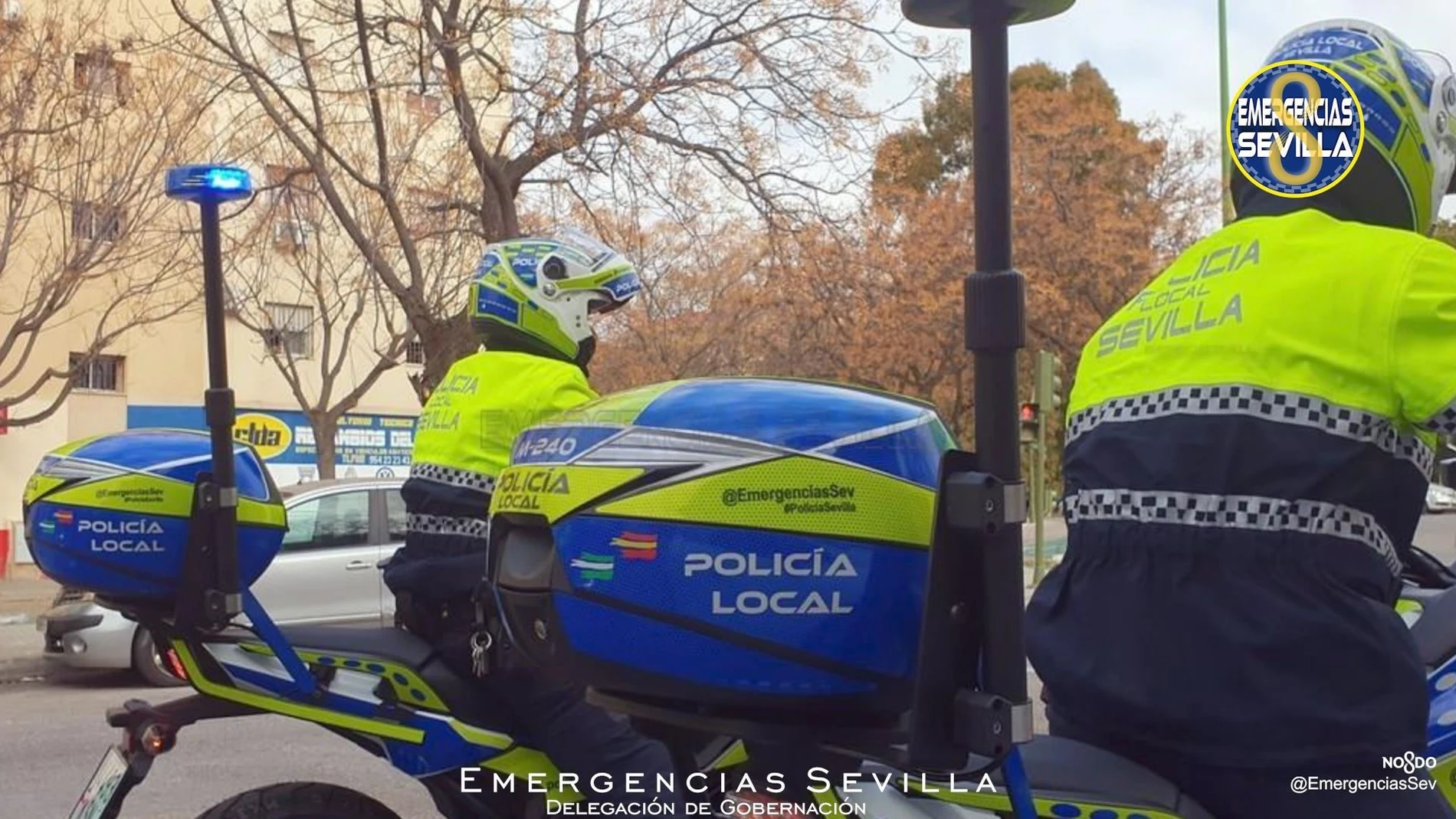 Motoristas de la Policía Local hispalense. EMERGENCIAS SEVILLA
