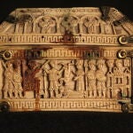 Detalle de la arqueta de Glencairn, de marfil con apliques de bronce, norte de la Península ibérica, siglos VIII y X
