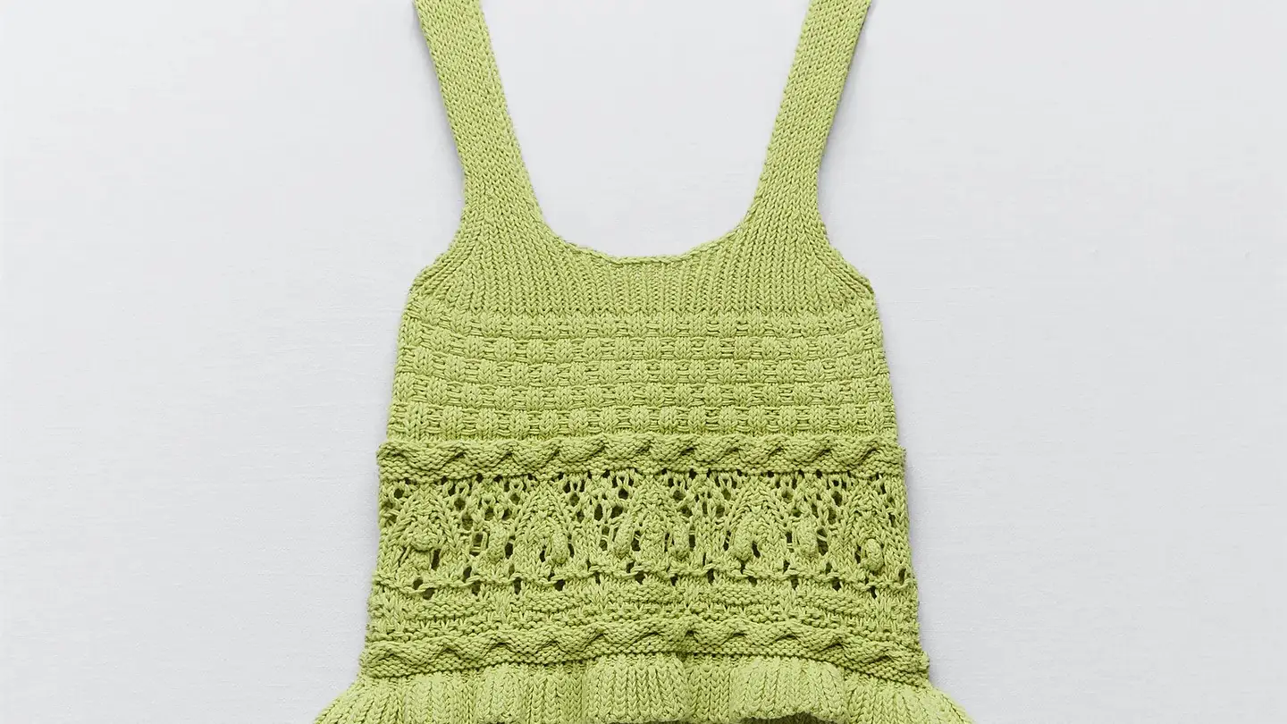 Top punto volante de Zara