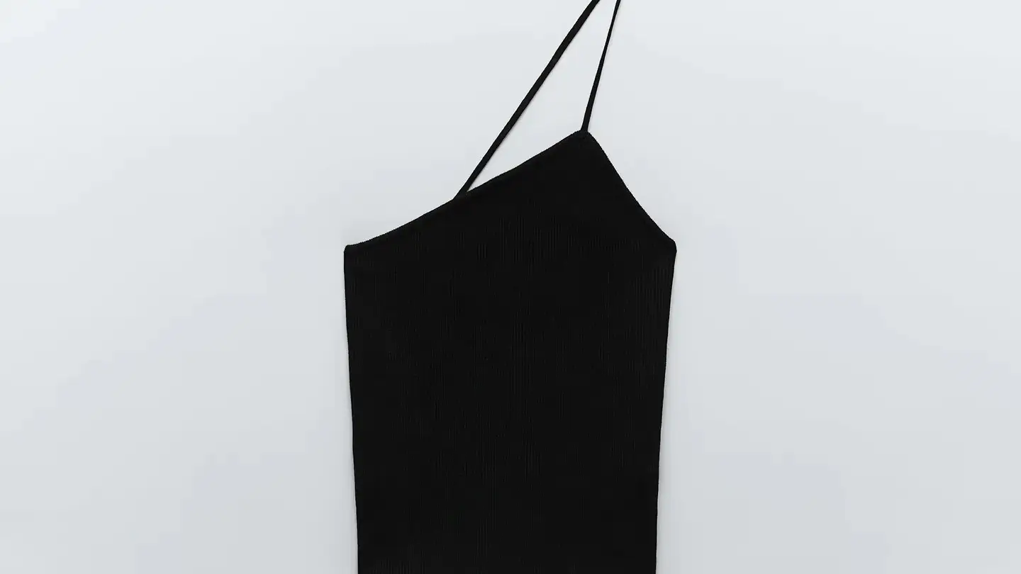 Top asimétrico de Zara