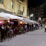 Ambiente en una calle de bares de Santander