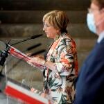 La consellera de Sanitat, Ana Barceló, ha señalado que las Fallas estarán sujetas a las limitaciones que haya en cada momento, y mostró su confianza en que con los 16 días impuestos desde mañana, sea suficiente.