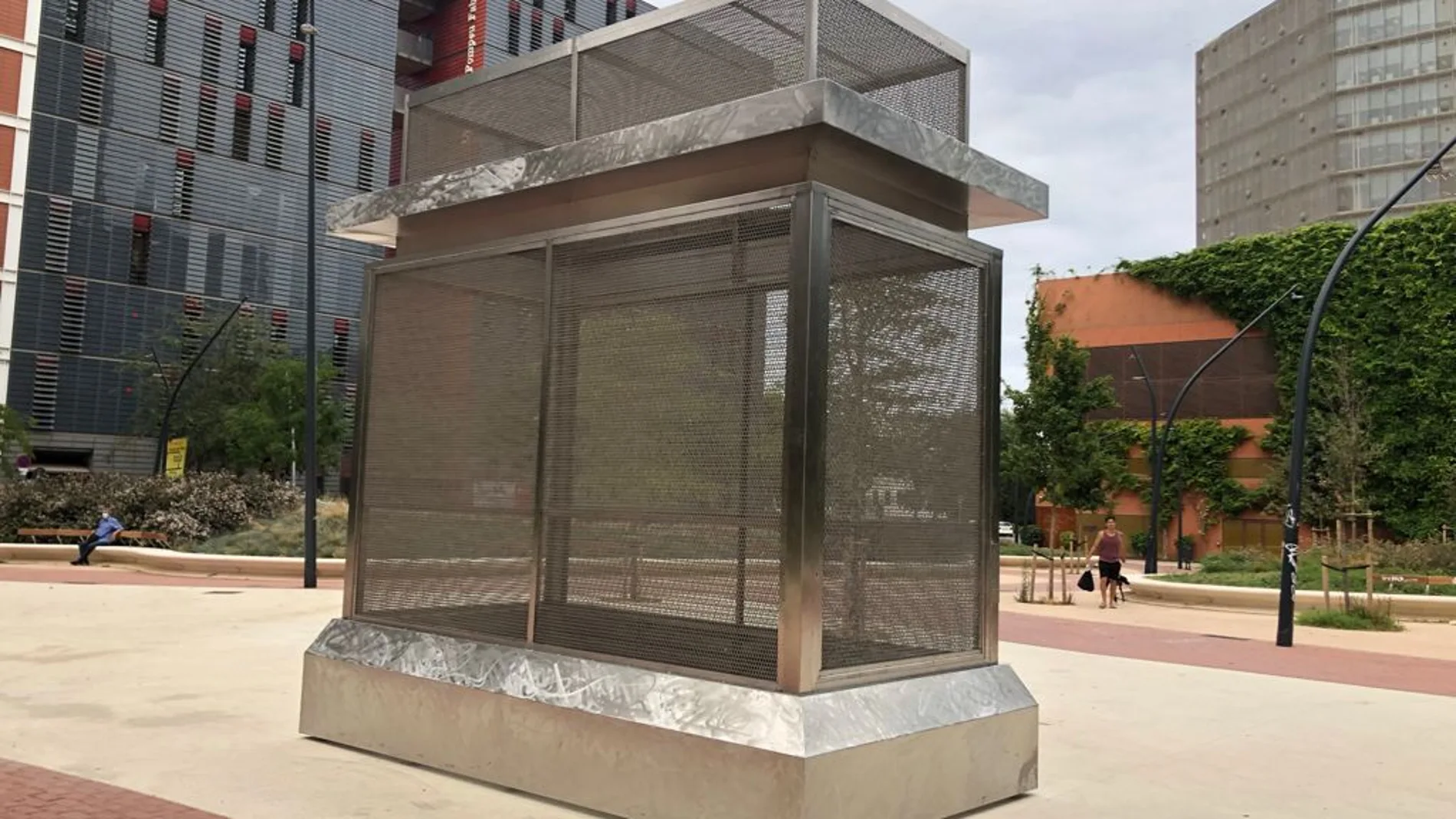 La polémica escultura de Colau
