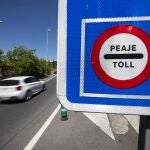 Cartel de peaje en una autopista