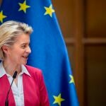 La presidenta de la Comisión Europea, Ursula von der Leyen, durante su visita a Praga (República Checa)