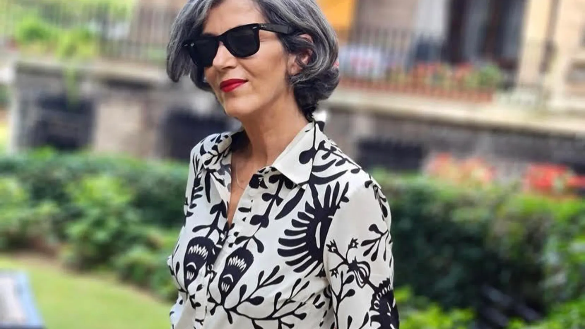 Carmen Gimeno tiene el vestido camisero de Zara para todo el verano.