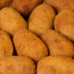 Un plato de croquetas