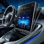 Interior forrado de cuero y disposición 2+2