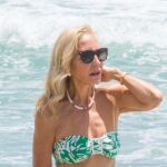 Carmen Lomana posa en bikini en Marbella