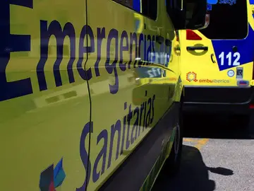 Ambulancias de Sacyl que se trasladaron al lugar del suceso Ambulancias de Sacyl que se trasladaron al lugar del suceso