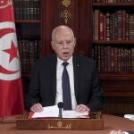 El presidente Kais Saied suspendió el Parlamento y destituyó al primer ministro