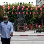 Asimismo, el FMI anunciaba este lunes –el momento de las finanzas tunecinas es crítico- su disposición a ayudar a Túnez en medio de “presiones socioeconómicas excepcionales”. EFE