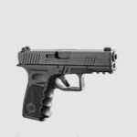 Una de las pistolas de 9 mm parabellum fabricadas EMTAN