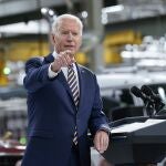 Biden había anunciado hace un mes un posible plan bipartidista que acercaría posturas para sacar adelante su ley de infraestructura soñada, aunque tuvo que ceder