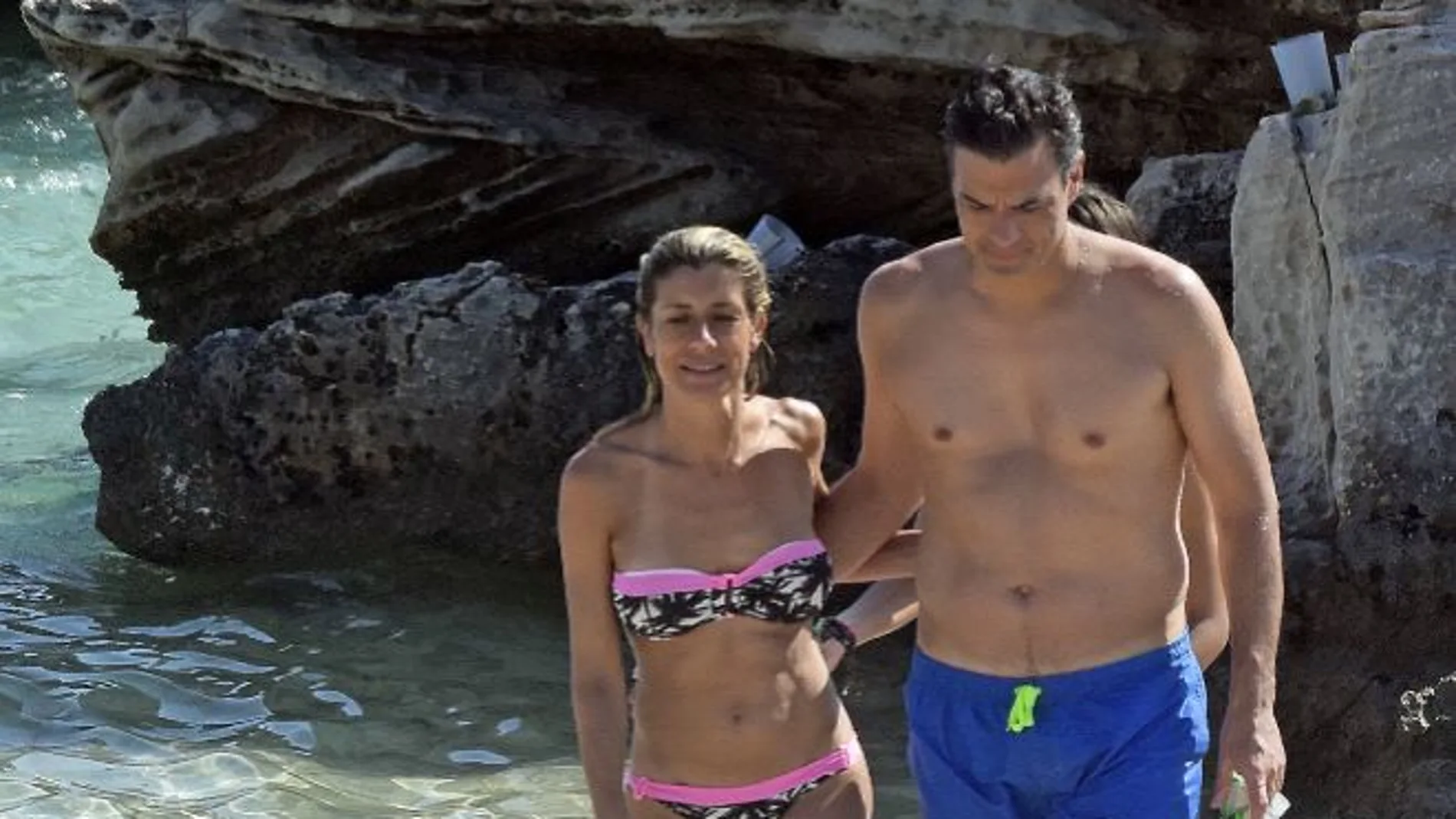 Las vacaciones más largas, y con todo incluido, de Sánchez
