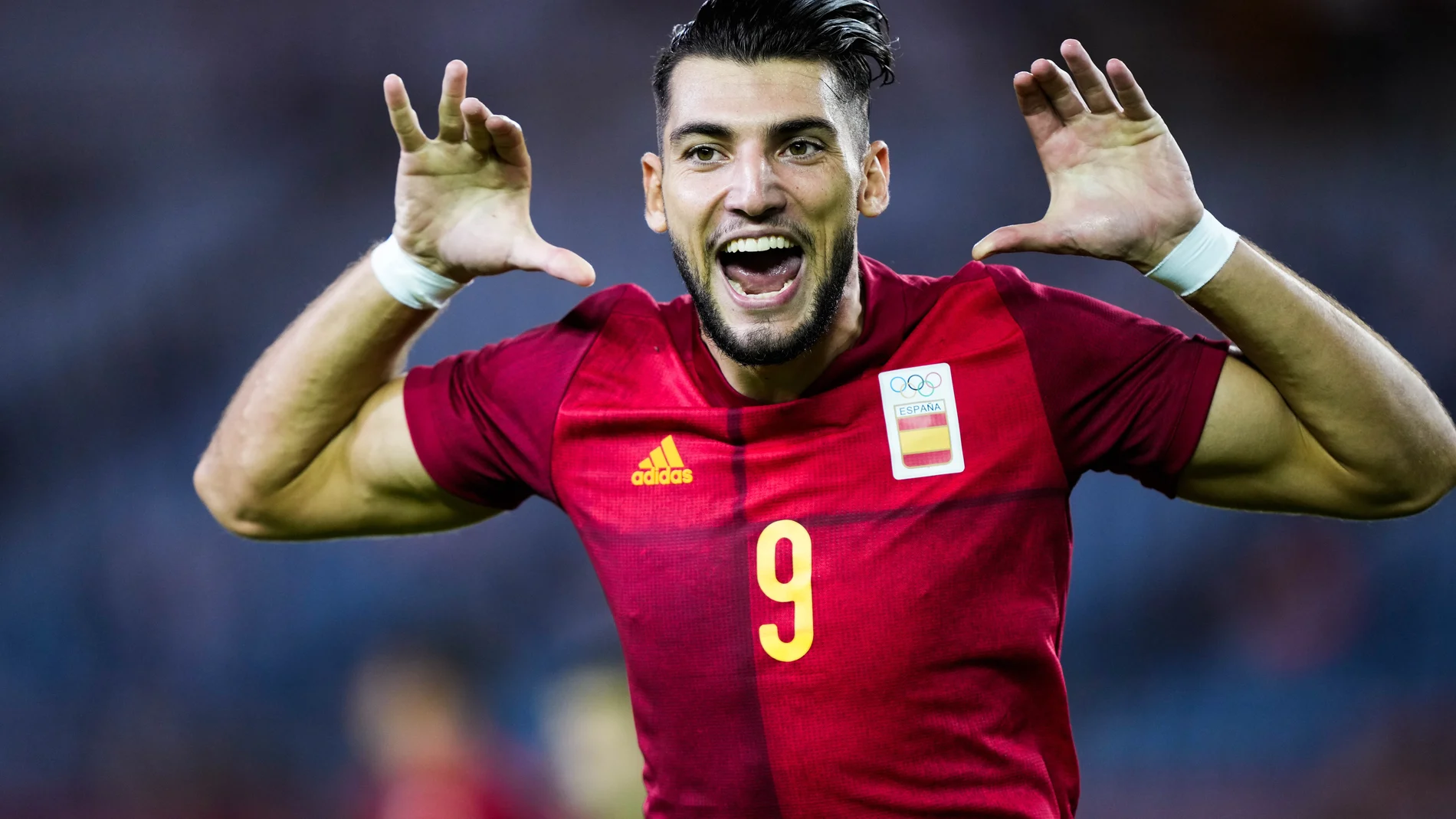 Rafa Mir con España.