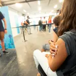 Las vacunaciones son cada vez más la clave para frenar la pandemia