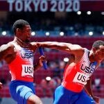 Fred Kerley y Ronnie Baker protagonizaron un relevo desastroso para Estados Unidos