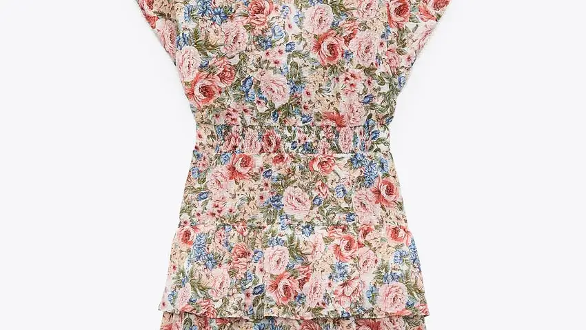 Vestido estampado flores.