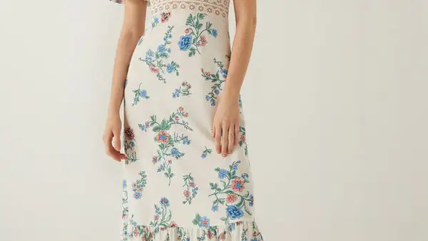 Vestido midi crochet, de Springfield