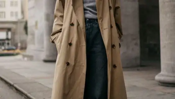 La gabardina queda perfecta tanto con looks arreglados como con estilismos más sport