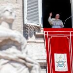 El Papa Francisco durante el rezo del Ángelus