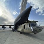 Alrededor del 97% del personal de las Fuerzas Aéreas está vacunado contra el virus, una cifra muy superior a la de la población general de Estados Unidos