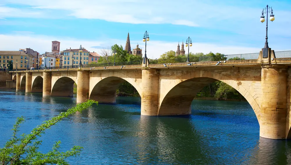 Puente de Piedra sobre el Ebro (Logroño)
