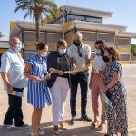 La alcaldesa de Cartagena, Noelia Arroyo, ha visitado las obras del colegio de Vista Alegre