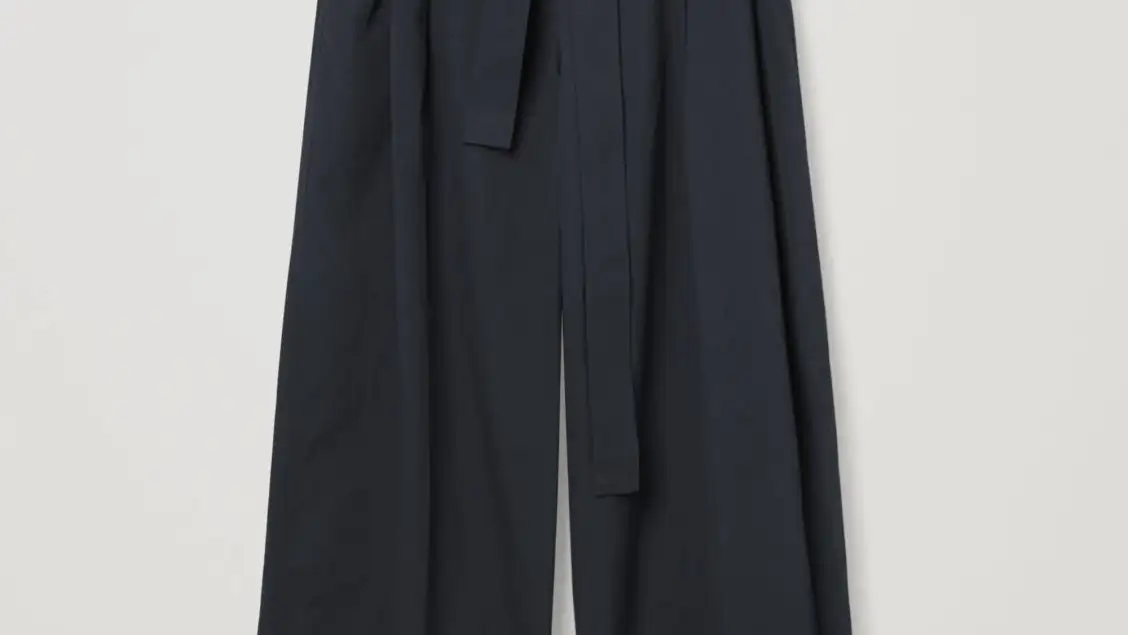 Pantalón paperbag.