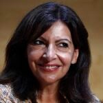 La alcaldesa de París, Anne Hidalgo, anuncia su candidatura como candidata del Partido Socialista