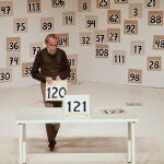 El artista Isidoro Valcárcel Medina en su primera incursión en la danza, «En función de 1, 2, 3...»