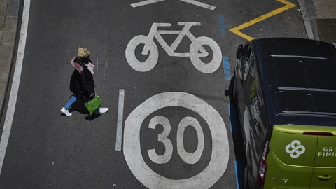 No te pueden multar por circular a más de 30 km/h en Madrid si no existe señal