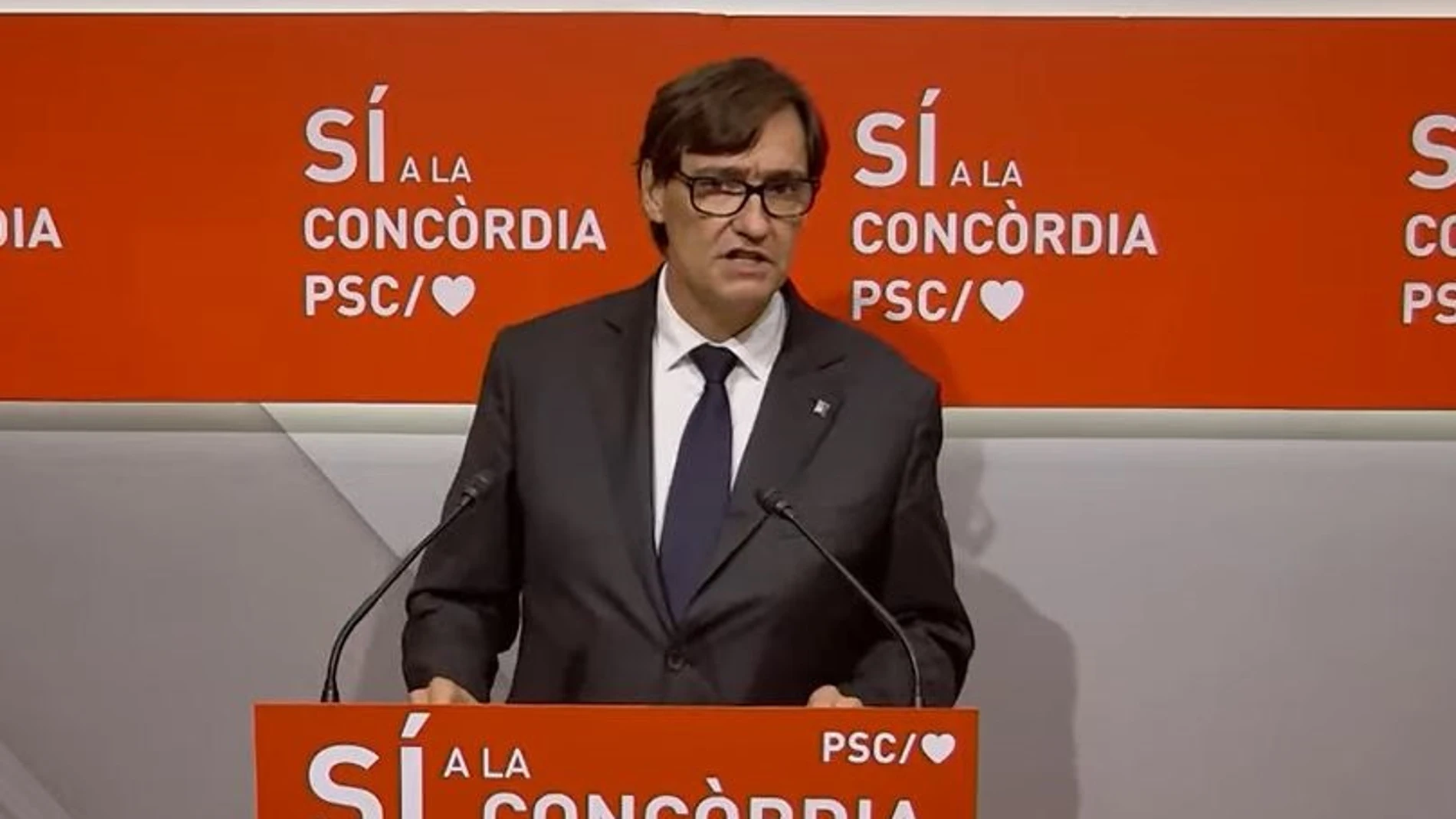 El líder del PSC en el Parlament, Salvador Illa, hoy, en rueda de prensa
