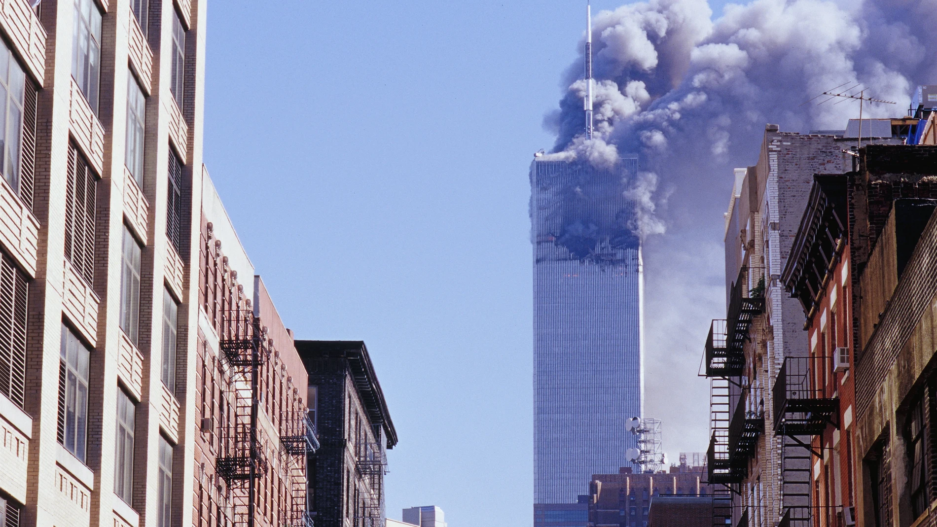 Una de las dos Torres Gemelas tras los atentados del 11-S (Foto de ARCHIVO)01/01/1970