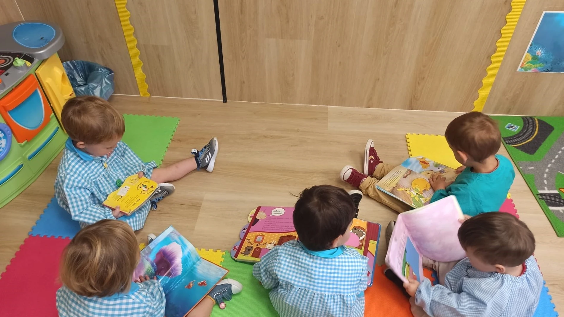 330.000 alumnos están escolarizados en Infantil y Primaria este año en los 800 colegios públicos que hay