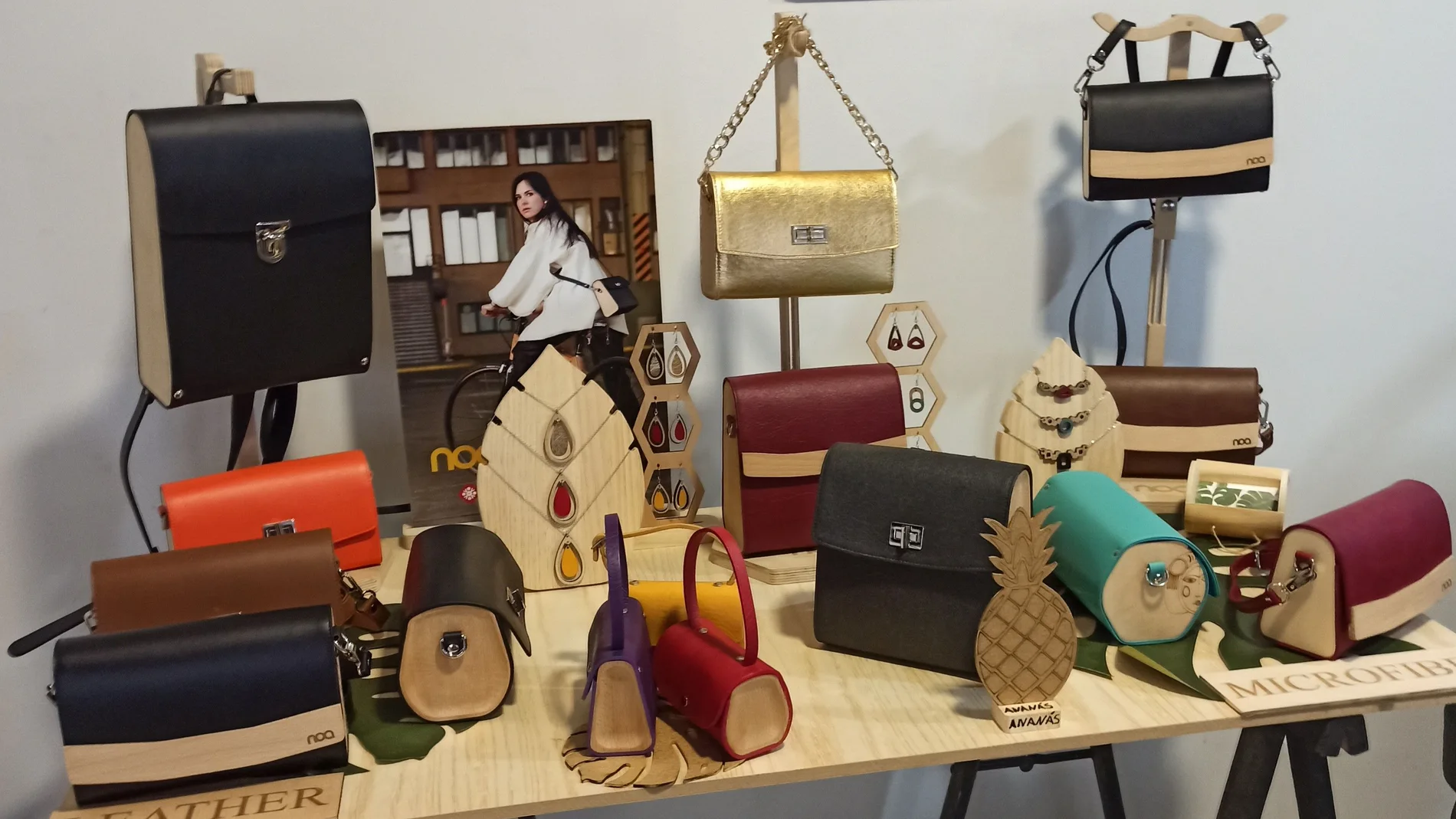 Productos que «Noa complements» exhibió en la feria «Soleil Tokyo»