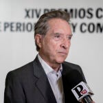 El periodista Iñaki Gabilondo durante el acto de entrega de los XIV Premios de Periodismo y Comunicación del Club Abierto de Editores (CLABE), en CaixaForum