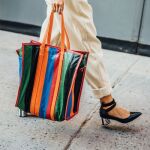 Bolsos shopping para ir a la uni o al trabajo con estilo y no dejarte nada en casa