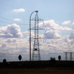 Torre eléctrica y tendido eléctrico