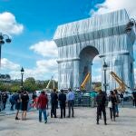 Uno de los puntos más emblemáticos de París cambia de piel por unas semanas
