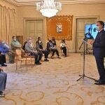 El alcalde de Salamanca, Carlos García-Carbayo, interviene en la presentación de los resultados de las primeras pruebas del Proyecto "Edades" contra el alzhéimer