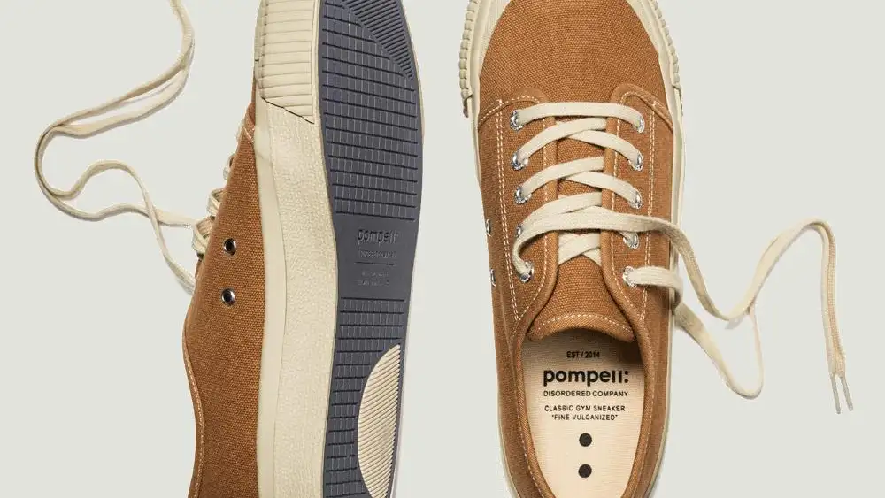 Zapatillas con algodón plano.