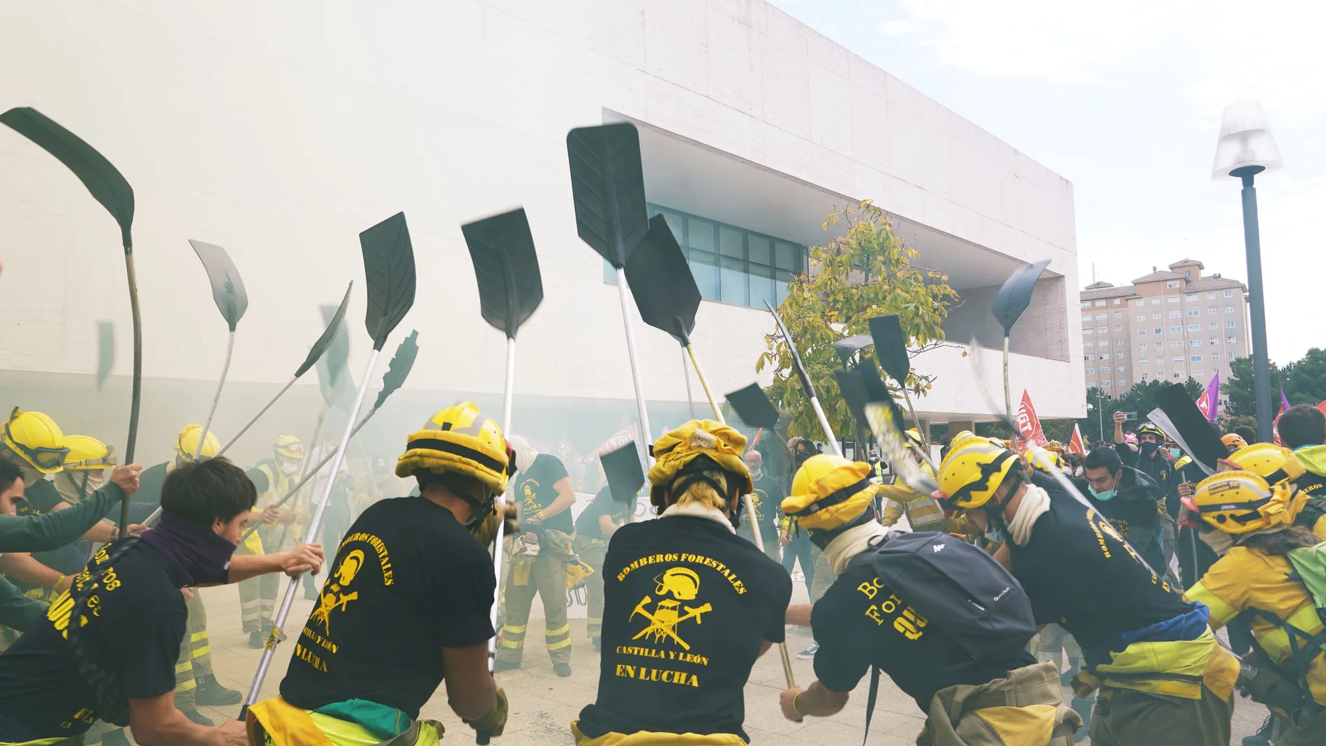 La Plataforma de Bomberos pide la dimisión de Suárez-Quiñones por la “mala gestión” en los incendios