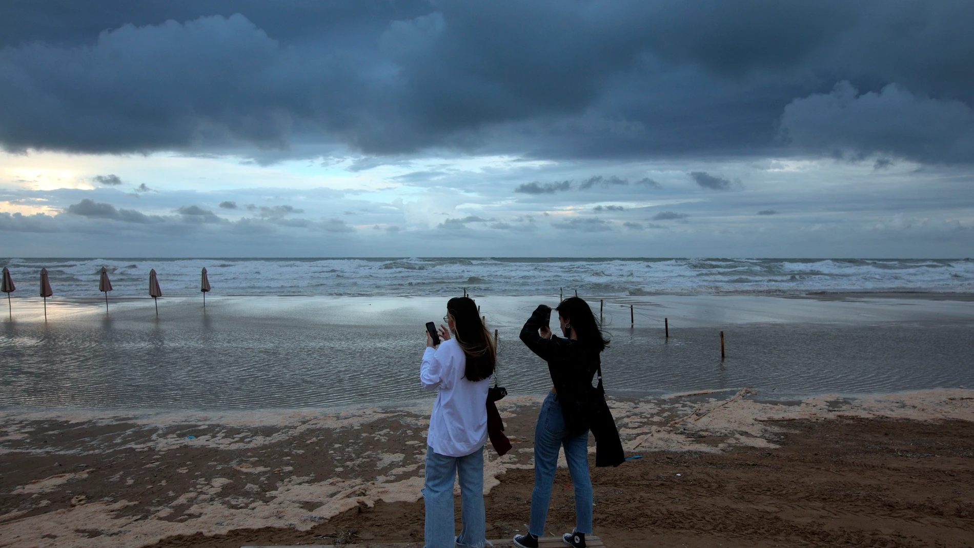 Los destinos turísticos están menos masificados durante los meses de temporada baja