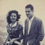 Heriberto Felipe, víctima del Teneguía, junto a su mujer, Olga
